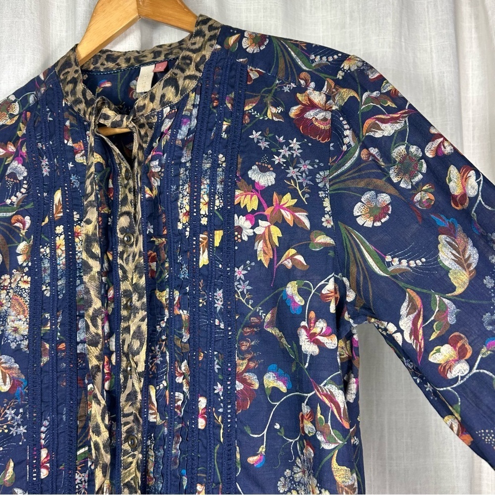 Anthropologie Pilcro Ladder Lace Floral Tunic Blouse Blue Motif size M - Picture 10 of 16